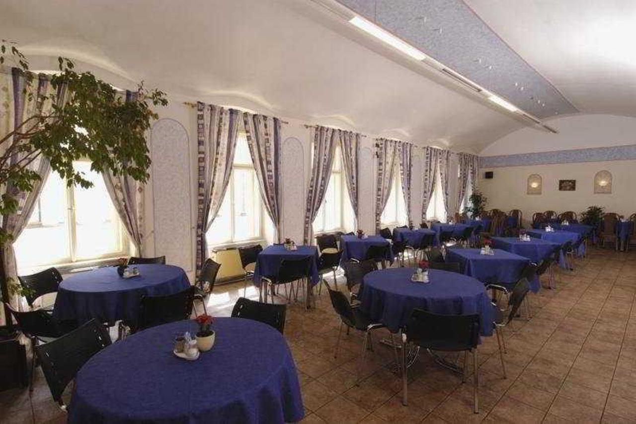 Hostel Junior براغ المظهر الخارجي الصورة